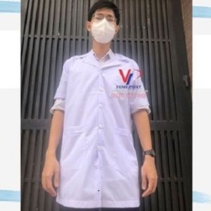 Áo Blouse Tay Ngắn In Logo Chữ Thập Đỏ Dành Cho Nam Nữ-Áo Bác Sĩ Chất kate Silk-Hình Thật