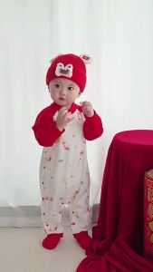 Newborn a  cotton long-sleeve romper for infants 100-day baby New Year red festive crawling outfit