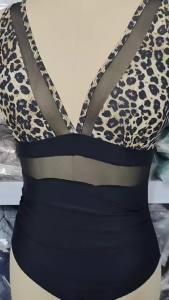 Popular European and American swimsuit for women conservative slimming with deep cut-out details V Push-up bikini