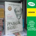 BUKU PENAKLUK BADAI - Novel Biografi KH. Hasyim Asyari - Aguk Irawan MN. 