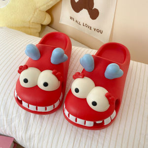 Free Shipping Cute Cartoon-Themed Clogs For Women Perfect For Summer Wear Featuring A Non-Slip Thick-Soled Design And A Closed-Toe Style Ideal As Beach Sandals