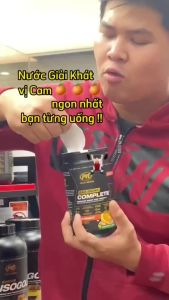 Bột điện giải phục hồi và phát triển cơ bắp PVL EAA Complete mạnh hơn bền hơn - hoàn chỉnh với 9 axit amin thiết yếu trong đó gồm 3 axit amin chuỗi nhánh BCAA quan trọng nhất đối với sự phát triển cơ bắp.
