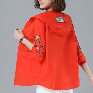 Thin Short Jacket Women New Breathable Sun Protection Clothing Female Summer Sun Protection Shirt Outerwear Hooded Jacket