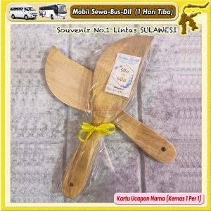 ( isi 50 pcs ) Souvenir CENTONG KAYU DAUN kemas PLASTIK Kartu Ucapan Suvenir Murah Makassar