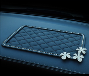 [FREESHIPMAX 2022 ] Hàng HOT mới về - Tấm chống trượt taplo ô tô đính đá sang trọng và nhiều họa tiết đẹp- Hoàng Đông shop