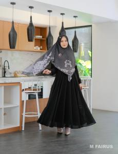 Gamis Syari Miranda Hitam by Bermerks Gamis Simple Elegant Terbaru Bahan Ceruty Babydoll All Size