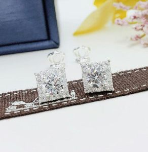 Bông tai bạc gắn đá hình vuông chốt vặn chắc chắn không đau tai