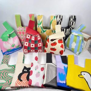 Womens Knot Wrist Bag Handmade Knitted Bag Portable Mini Striped Tote Bucket Phone Bags Large Capacity Autumn Winter Handbags