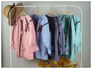 Blouse Korea Lengan ¾ Ruffle – Bordir Bunga dan Tali Dada Unik