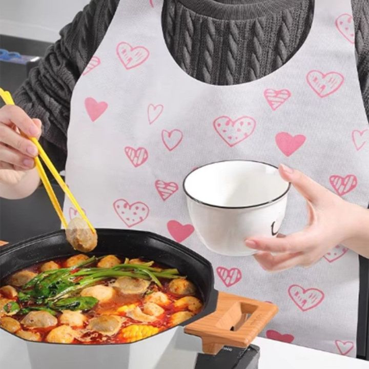 BESTIT%2010Pcs/Bag%20Heart%20Printed%20Disposable%20Aprons%20Anti-fouling%20Oil-proof%20Cooking%20Apron%20Portable%20Non%20Woven%20Bib%20Restaurant%20Home%20Supplies%20-%20Image%209