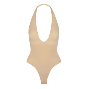 ชุดชั้นในกระชับสัดส่วน เน้น ชุดกระชับสัดส่วน ไม่ง่ายที่จะเปลี่ยนรูป สายสะพายไหล่ปรับได้ ตัดเย็บ