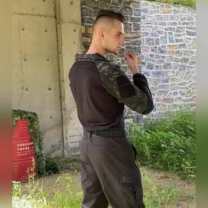 Man Outdoor Tactical Long Sleeve Hiking T-Shirts