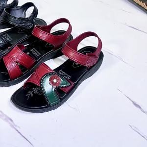 [Free Shipping] High-end womens sandals for summer fashionable and casual floral design suitable for middle-aged and elderly mothers with Velcro fastening and soft soles