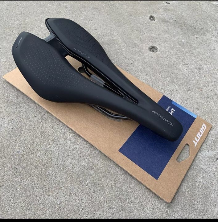 Authentic Giant APPROACH saddle short nose wide TCR PP saddle road bike  mountain bike saddle Taiwan style Lazada PH