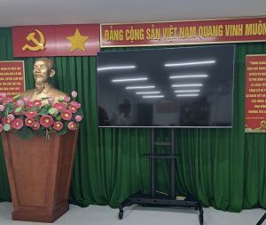 (HÀNG CHÍNH HÃNG) Giá treo tivi di động AVA1800 dành cho tivi 55-85 inch