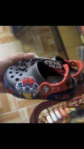 KIDS’ CROCS FUN LAB "DARTH VADER" LIGHTS CLOG C6