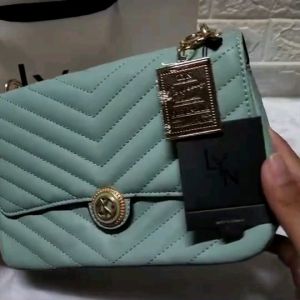 กระเป๋า LYN มาม่อน ขนาด 9 นิ้ว สายสะพายสายโซ่ปรับสายได้