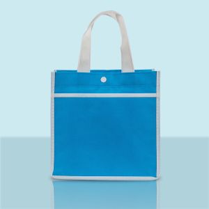 ถุงผ้าสปันบอนด์ ลดโลกร้อน กระเป๋าผ้า ออกแบบพิเศษ ด้านหน้ามีที่ใส่ของได้อีก  ของชำร่วย ถุงผ้าสปันบอน ถุงผ้าสปัน สีสวยดูดี