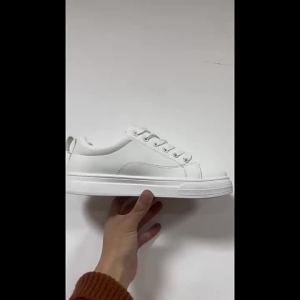 2026 New summer style Hong Kong-style mens casual sneakers trendy white shoes Korean fashion single shoes student shoes