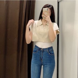 พร้อมส่ง เสื้อครอปคอปกคอวีแขนสั้นใส่สวยใส่สบาย เสื้อครอปไหมพรม แขนกุดคอปก  K282