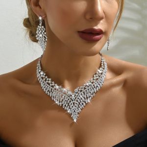 THREADJOY ฝังคริสตัล ชุดสร้อยคอและต่างหู แฟชั่น ประณีต ชุดเครื่องประดับ สง่างาม ความรู้สึกขั้นสูง โซ่กระดูกไหปลาร้า ผู้หญิง