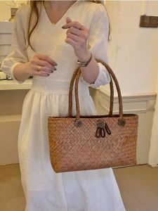 กระเป๋าสะพาย กระจูดสาน กระเป๋าถือผู้หญิง กว้าง 12นิ้ว งานบุผ้าซับใน มีซิป งานมีพร้อมส่ง