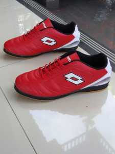 SEPATU JUMBO FUTSAL/TENNIS LOTTO MERAH (BIG SIZE)