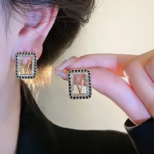 Fashionable Ring Gift s925银针时尚百搭优雅耳钉女轻奢高级感气质耳环法式小巧耳饰新款