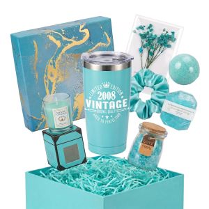 Quà tặng sinh nhật 18 tuổi bộ sản phẩm chăm sóc cơ thể và tắm spa dành cho phụ nữ phù hợp cho các bạn gái tuổi teen con gái bạn bè sinh viên đại học bạn học người 18 tuổi. Quà tặng theo phong cách cổ điển thích hợp cho sinh nhật lễ tốt nghiệp hoặ