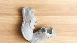 Breaker เบกเกอร์ TGAF13 รองเท้าพละสีขาว ยี่ห้อ Breaker เบกเกอร์ รุ่น TGAF13 Size 31-41 ส่งทุกวัน