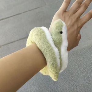 ALCTENT ห่อรอบแขน ปีแห่งงูของเล่นตุ๊กตา งูน้อย ตุ๊กตาผ้าพลัฌ ตุ๊กตางูยัดนุ่น ตุ๊กตามากับเด็ก น่ารักน่ารักๆ ตุ๊กตาสัตว์งูสีเขียว ของขวัญสำหรับเด็ก