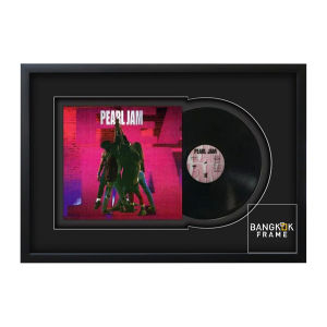 Bangkokframe-กรอบรูป-กรอบแผ่นเสียง-และซองแผ่นเสียง-ขนาดรวมกรอบ 21x38 นิ้ว (ราคาไม่รวมแผ่นเสียงและของในกรอบ)