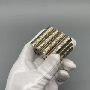 แม่เหล็กกลมบางขนาด 12x1 มม. 20-1000 ชิ้น สำหรับงานฝีมือ DIY วิทยาศาสตร์ สำนักงาน ตู้เย็น 12*1 มม. อุปกรณ์เสริม