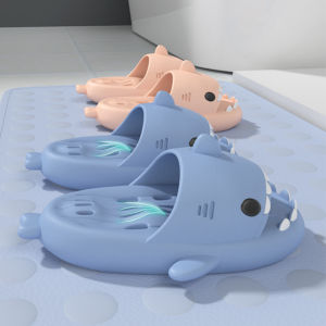 Summer Women Cute Indoor Leaking Shark Slippers Men Cool Non-slip Slides Females Lovely Flat Sandals Couples Cartoon EVA Shoes