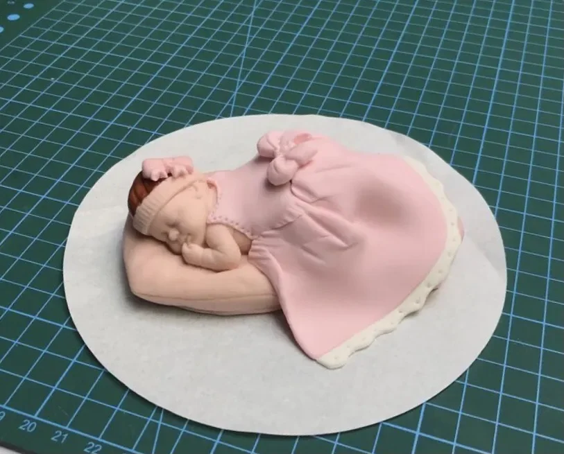 Sleeping baby best sale girl cake topper