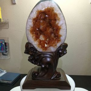 恐龙蛋黄水晶洞 2.337KG DINOSAUR EGG CITRINE GEOGE