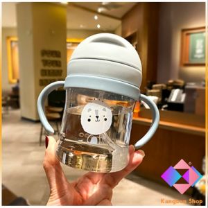 KANGBAN แก้วหัดดืมน้ำเด็ก 250 มล แก้วพลาสติกอนุบาล ใส่นม หลอดนิ่ม พกพาได้ง่าย ถ้วยน้ำ ทนต่อการตก Childrens straw cup