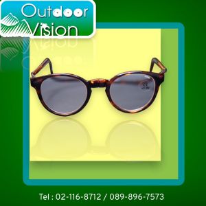 Clic แว่นตาแบรนด์ USA รุ่น Round Tortise มาพร้อมซองหน้ากำมหยี่