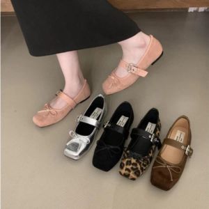 เตรียมจัดส่งรองเท้าแมรี่เจนหัวเหลี่ยมแฟชั่น รองเท้าส้นแบนผู้หญิง ปากตื้น น้ำหนักเบา ใส่สบาย
