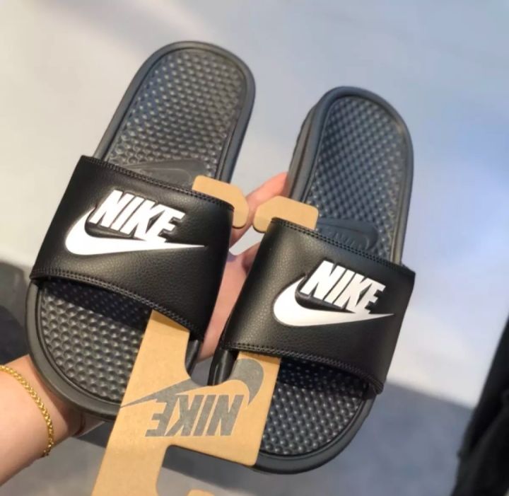 Lazada hot sale slippers nike