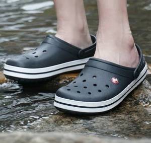 1 รองเท้าแตะ CrocsBand รองเท้ารัดส้น รองเท้าลำลอง รองเท้าผู้หญิง รองเท้าผู้ชาย รองเท้าครอส์ Crocsผช จัดส่งทุกวัน 1-2 วัน送 คุณประสบความสำเร็จ