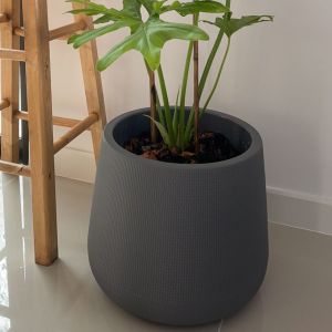 🚀ส่งเร็ว🚀ของแท้ งานนำเข้า พลาสติกคุณภาพดี ไร้รอยต่อ สวยทนทาน กระถางมินิมอล มีจานรองในตัว กระถางต้นไม้ กระถางโมเดิร์น กระถางเบลล่า