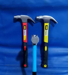 Palu Kambing Gagang Fiber 8oz Gerigi AP 1PCS