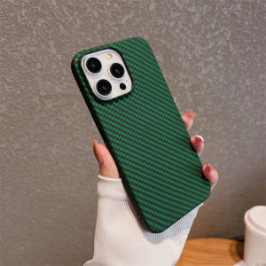 AUOVIEE Sarung Dof เนื้อคาร์บอนไฟเบอร์แบบบางพิเศษสำหรับ iPhone 15 14 13 12 11 Pro Max X XR XS Max 7 8 Plus ฝาครอบดำเย็นเคสกันกระแทก