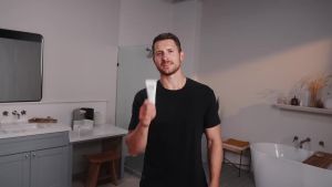 Sữa dưỡng thể ngăn tiết mồ hôi SweatBlock dành cho tay và chân - Công thức mạnh mẽ được kiểm chứng lâm sàng phù hợp cho cả nam và nữ - Hỗ trợ điều trị chứng đổ mồ hôi quá mức - Giảm mùi hôi chân - Dưỡng ẩm với chiết xuất lô hội - Dung tích nhỏ tiện lợi