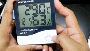 LCD Temperature Humidity Meter Digital Thermometer Hygrometer Weather Station Alarm Clock HTC-1