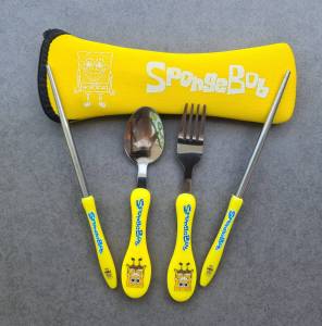 ชุดช้อนส้อมเด็กพกพา สแตนเลสแท้ ลายการ์ตูน มีแบบซองซิป  พร้อมส่ง!!!