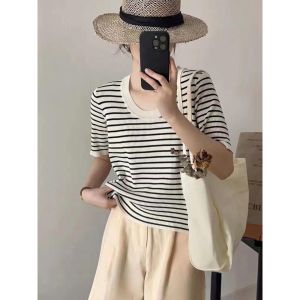BL20785 U-Neck Stripe Knit T-Shirt