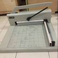 Jasa Cutting Stiker A3+ Costum Murah / Potong Stiker A3+. 