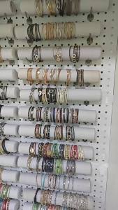 Cross-Border PU Leather magnetic clasp wide-brimmed bracelet for women niche design unique and fashionable versatile statement piece hand accessory